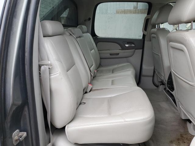 Photo 11 from auction – 2011 CHEVROLET AVALANCHE with VIN 3GNTKGE30BG115772