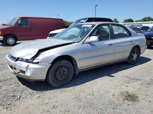 HONDA ACCORD VAL 1997 with VIN 1HGCD5682VA172271 - Photo from auction