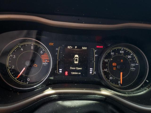 Photo 9 from auction – 2018 JEEP CHEROKEE L with VIN 1C4PJLCB0JD616074