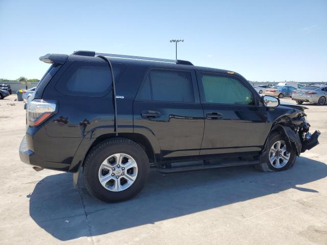 Photo 3 from auction – 2020 TOYOTA 4RUNNER SR with VIN JTEZU5JR8L5222326