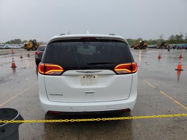Photo 6 from auction – 2017 CHRYSLER PACIFICA T with VIN 2C4RC1EGXHR570597