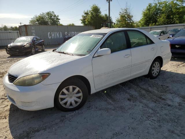 TOYOTA CAMRY LE 2005 with VIN 4T1BE32K15U008565 - Photo from auction