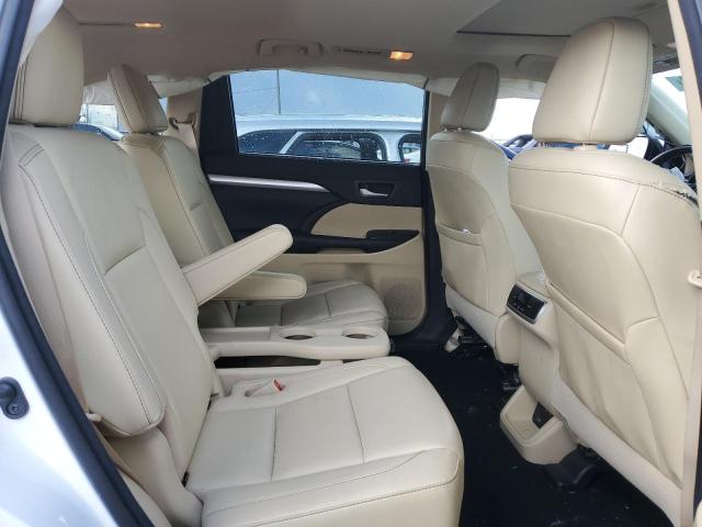 Photo 11 from auction – 2017 TOYOTA HIGHLANDER with VIN 5TDJZRFH5HS396480