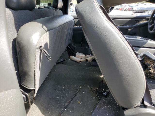 Photo 10 from auction – 2004 CHEVROLET SILVERADO with VIN 1GCEC19TX4Z191881
