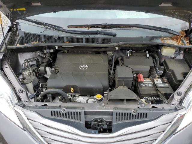 Photo 12 from auction – 2015 TOYOTA SIENNA XLE with VIN 5TDYK3DC8FS638733