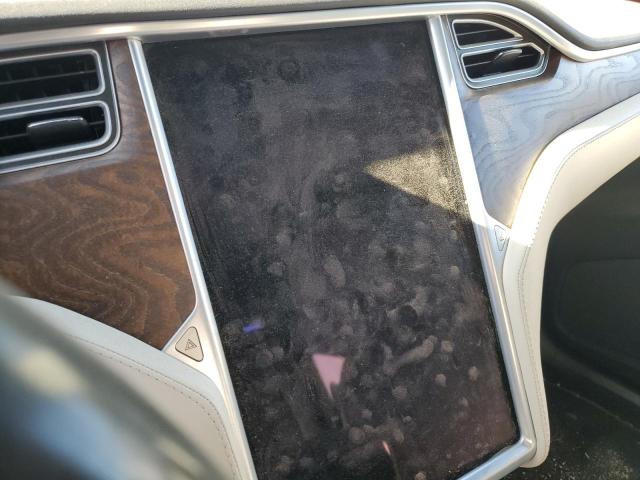 Photo 9 from auction – 2018 TESLA MODEL X with VIN 5YJXCDE20JF091720