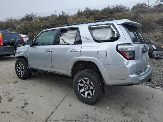 Photo 2 from auction – 2019 TOYOTA 4RUNNER SR with VIN JTEBU5JR9K5651085