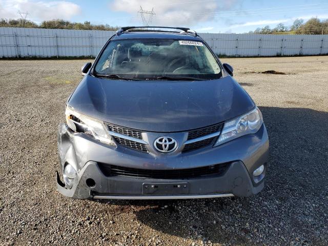 Photo 5 from auction – 2015 TOYOTA RAV4 XLE with VIN JTMRFREV9FD110917