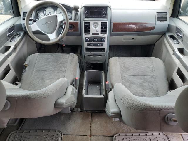 Photo 8 from auction – 2010 CHRYSLER TOWN & COU with VIN 2A4RR4DEXAR152119