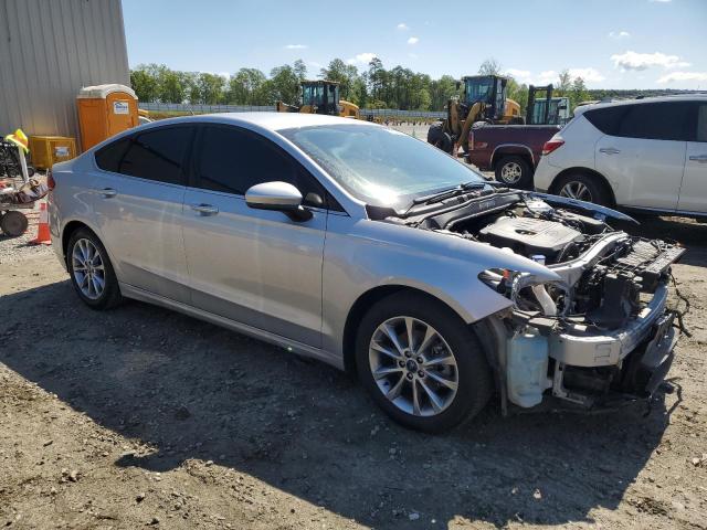 Photo 4 from auction – 2017 FORD FUSION SE with VIN 3FA6P0HD2HR402472