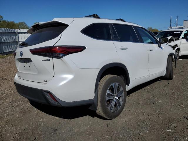 Photo 3 from auction – 2023 TOYOTA HIGHLANDER with VIN 5TDKBRCH8PS114330