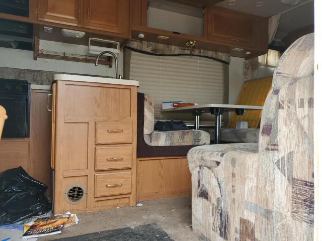 Photo 6 from auction – 2000 FORD ECONOLINE with VIN 1FDXE45S0YHB41628