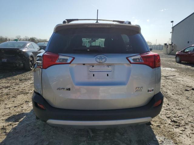 Photo 6 from auction – 2015 TOYOTA RAV4 XLE with VIN JTMRFREV3FD170756