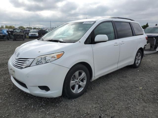 TOYOTA SIENNA LE 2015 with VIN 5TDKK3DC4FS544435 - Photo from auction