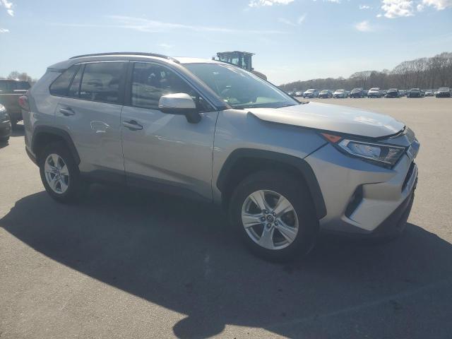 Photo 4 from auction – 2019 TOYOTA RAV4 XLE with VIN 2T3P1RFVXKC009243