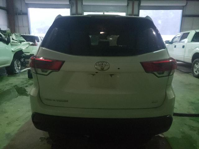 Photo 6 from auction – 2017 TOYOTA HIGHLANDER with VIN 5TDZZRFH8HS205542