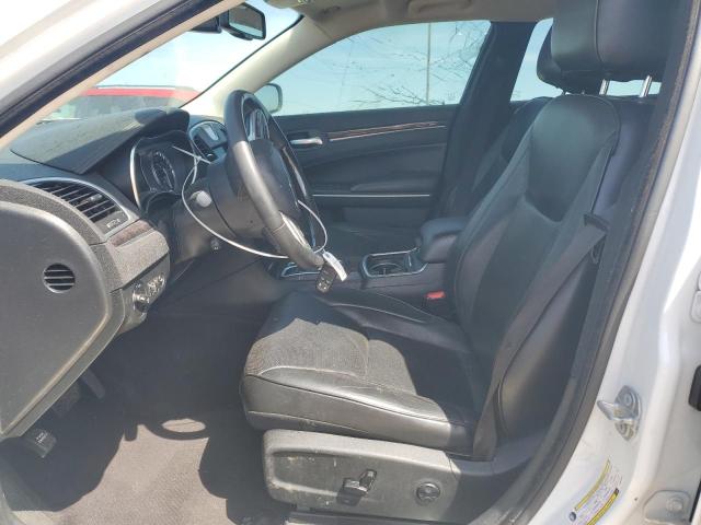 Photo 7 from auction – 2019 CHRYSLER 300 LIMITE with VIN 2C3CCAEG7KH536463