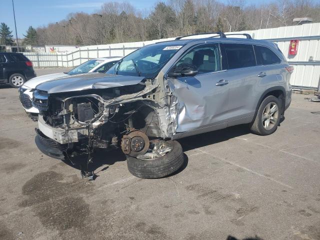 Фото 1 с аукциона – 2015 TOYOTA HIGHLANDER с VIN 5TDDKRFHXFS106152