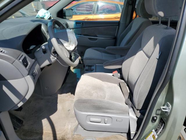 Photo 7 from auction – 2010 TOYOTA SIENNA CE with VIN 5TDKK4CC5AS329534