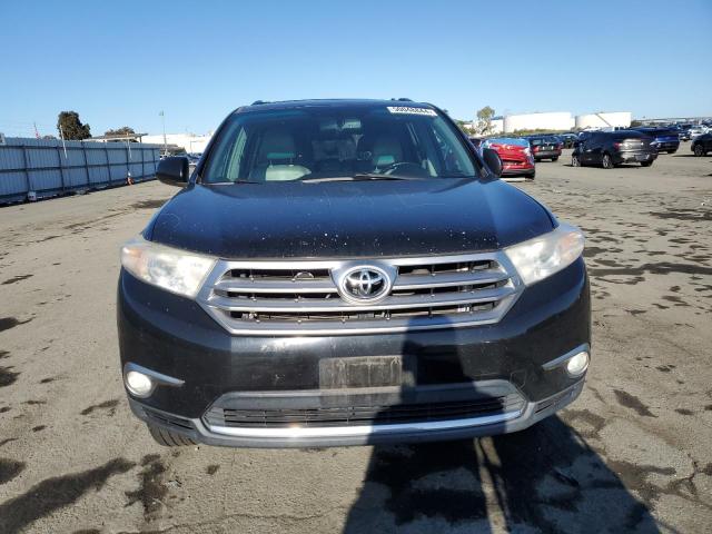 Photo 5 from auction – 2011 TOYOTA HIGHLANDER with VIN 5TDBK3EH8BS071028