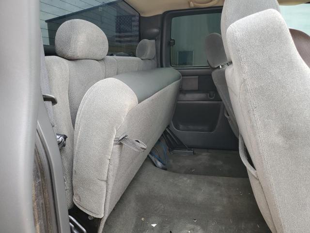 Photo 10 from auction – 2003 CHEVROLET SILVERADO with VIN 2GCEK19T931318551