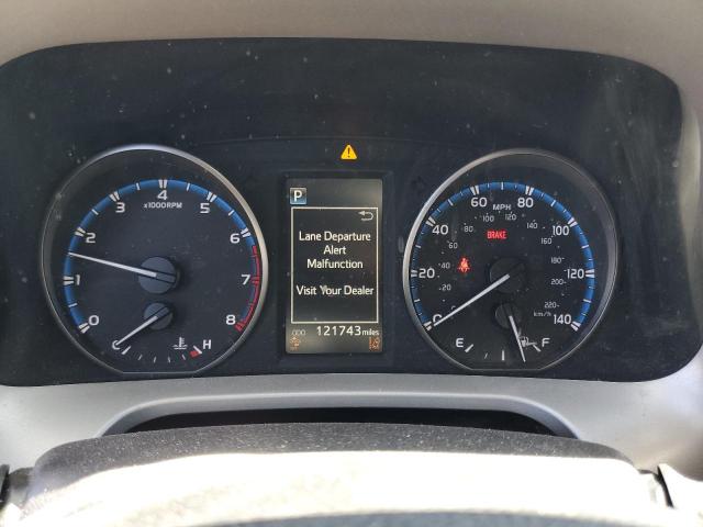 Photo 9 from auction – 2017 TOYOTA RAV4 XLE with VIN 2T3WFREV8HW388362