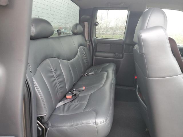 Photo 10 from auction – 2002 CHEVROLET SILVERADO with VIN 2GCEK19T721122350