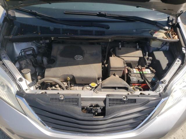 Photo 12 from auction – 2015 TOYOTA SIENNA XLE with VIN 5TDYK3DC8FS658657