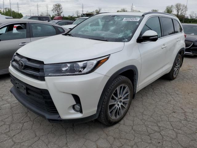 TOYOTA HIGHLANDER 2017 with VIN 5TDJZRFH3HS422123 - Photo from auction