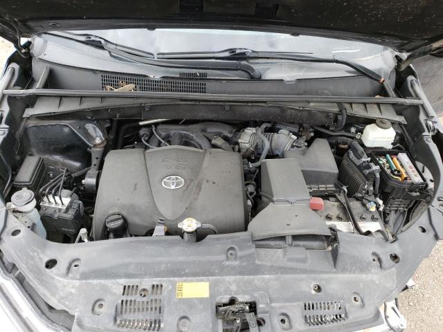 Photo 12 from auction – 2018 TOYOTA HIGHLANDER with VIN 5TDDZRFH8JS841216