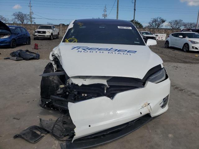 Photo 5 from auction – 2017 TESLA MODEL X with VIN 5YJXCBE21HF053752