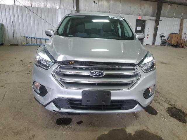 Photo 5 from auction – 2017 FORD ESCAPE SE with VIN 1FMCU9GD4HUD19805