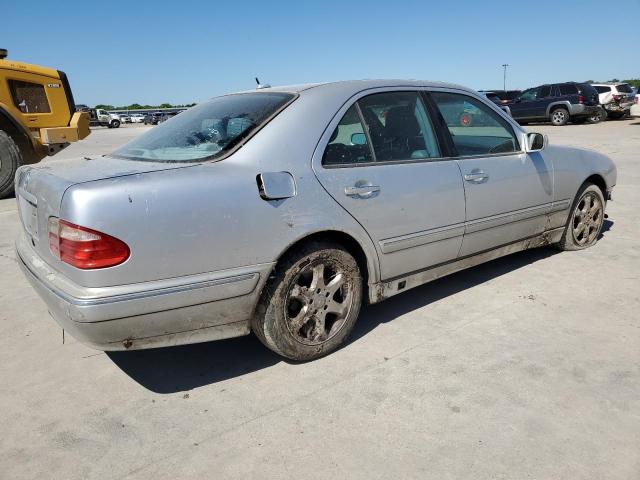 Photo 3 from auction – 2002 MERCEDES-BENZ E 320 with VIN WDBJF65J72B427186