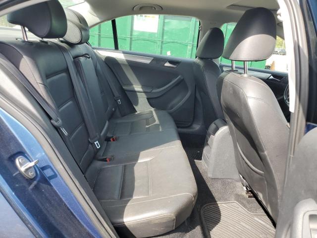 Photo 10 from auction – 2017 VOLKSWAGEN JETTA SE with VIN 3VWDB7AJ7HM328498