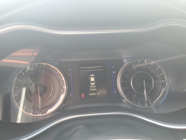Photo 9 from auction – 2016 CHRYSLER 200 LIMITE with VIN 1C3CCCAB4GN121914