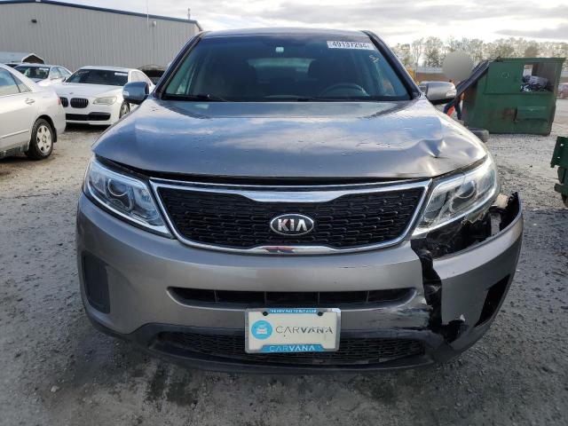 Photo 5 from auction – 2015 KIA SORENTO LX with VIN 5XYKTCA68FG637564