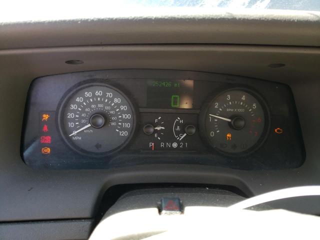 Photo 9 from auction – 2006 MERCURY GRAN MARQ with VIN 2MEFM75VX6X615420