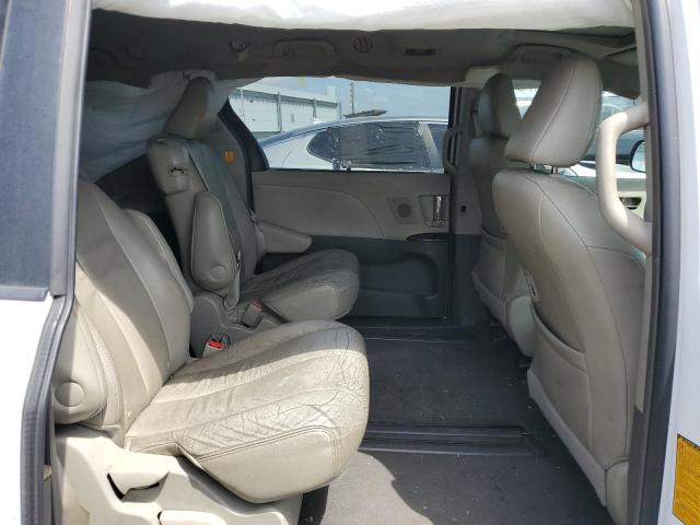 Photo 11 from auction – 2011 TOYOTA SIENNA XLE with VIN 5TDYK3DC0BS098711