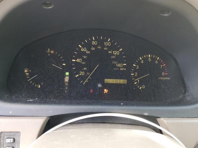 Photo 9 from auction – 2000 LEXUS RX 300 with VIN JT6HF10U8Y0134445