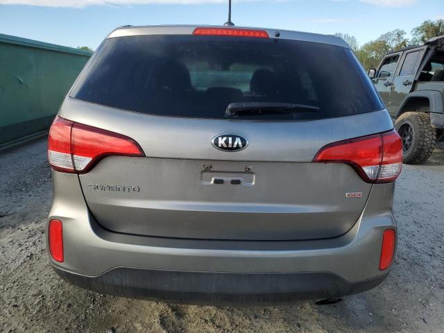 Photo 6 from auction – 2015 KIA SORENTO LX with VIN 5XYKTCA68FG637564