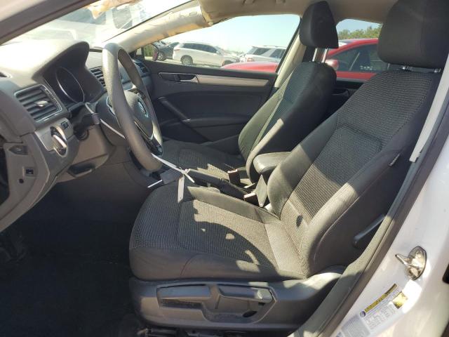 Photo 7 from auction – 2016 VOLKSWAGEN PASSAT S with VIN 1VWAS7A39GC026473
