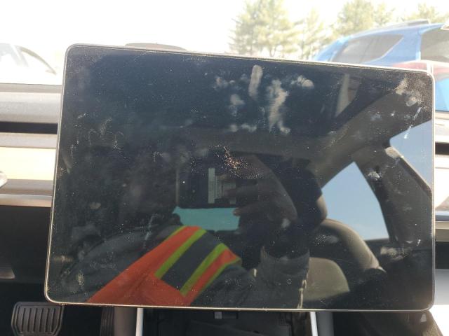 Photo 9 from auction – 2018 TESLA MODEL 3 with VIN 5YJ3E1EA8JF060889