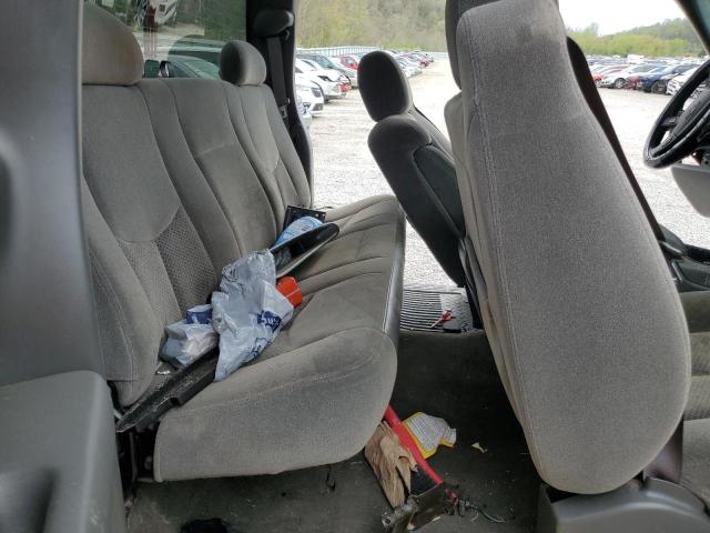 Photo 10 from auction – 2005 CHEVROLET SILVERADO with VIN 1GCEK19B95E142335