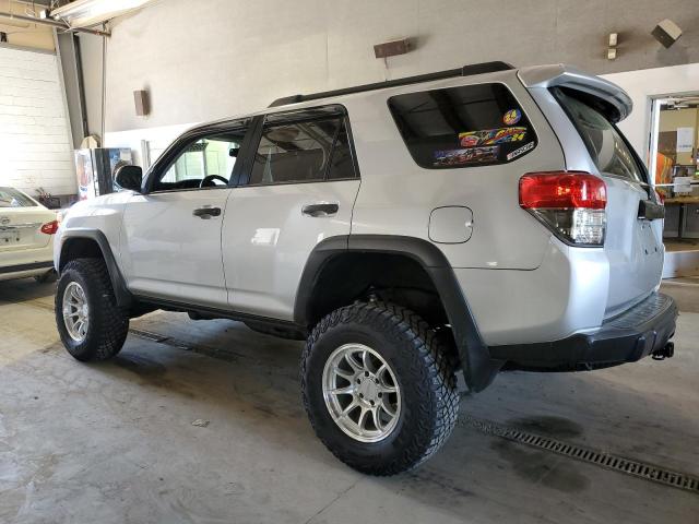 Zdjęcie 2 z aukcji – 2013 TOYOTA 4RUNNER SR z VIN JTEBU5JR7D5130367