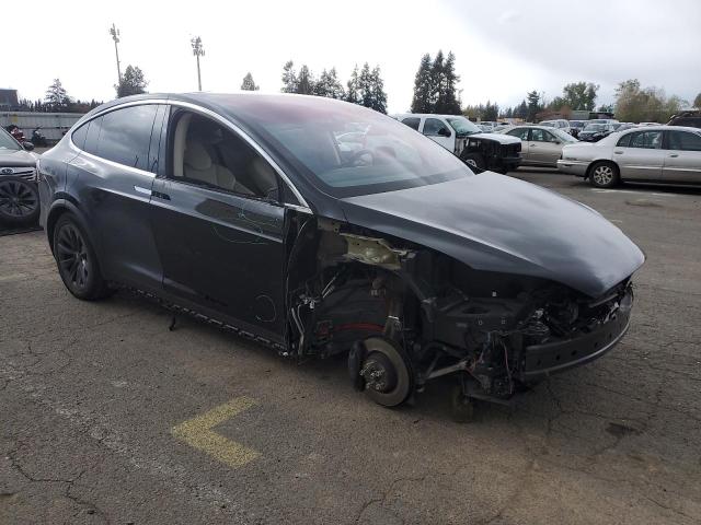 Photo 4 from auction – 2018 TESLA MODEL X with VIN 5YJXCAE27JF128373