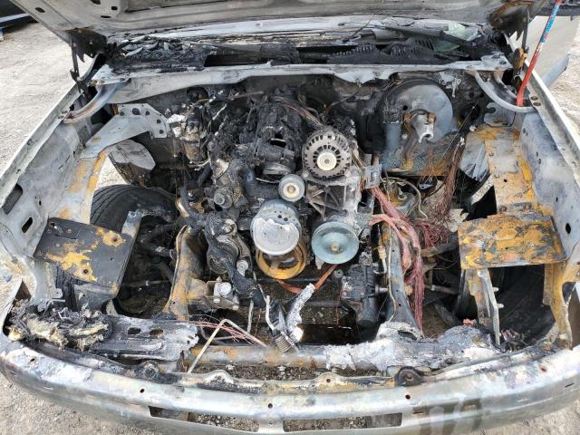 Photo 12 from auction – 2003 CHEVROLET SUBURBAN C with VIN 3GNEC16Z93G136756