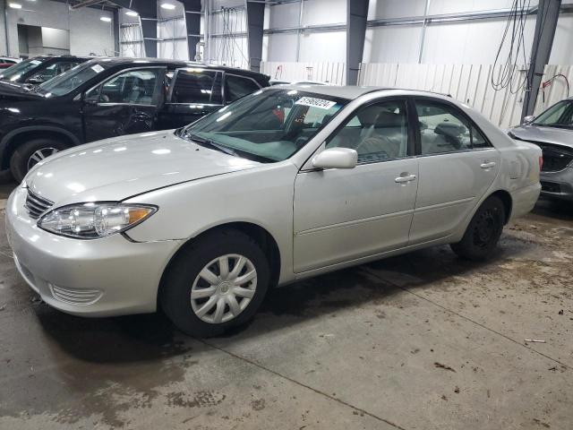 TOYOTA CAMRY LE 2005 with VIN 4T1BE32K65U074271 - Photo from auction