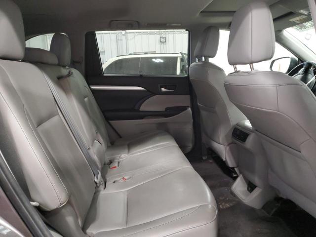 Photo 11 from auction – 2015 TOYOTA HIGHLANDER with VIN 5TDJKRFH7FS171575