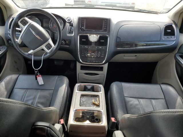 Photo 8 from auction – 2015 CHRYSLER TOWN & COU with VIN 2C4RC1BG7FR571742
