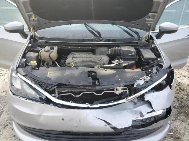 Photo 12 from auction – 2020 CHRYSLER VOYAGER LX with VIN 2C4RC1DG3LR144387